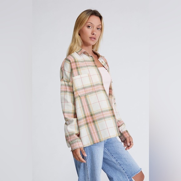 LA Hearts Pink Plaid Button Down Shirt NWT - Picture 3 of 6